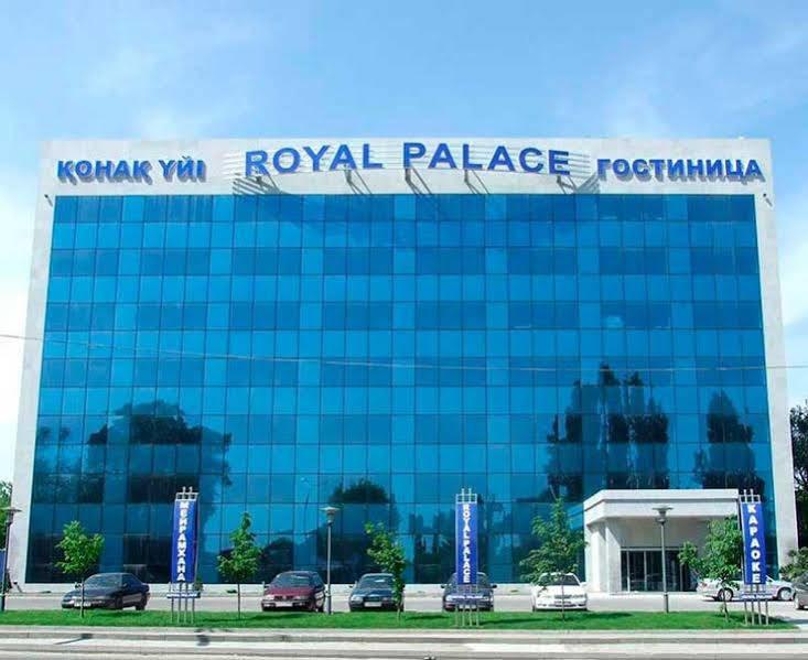 Royal Petrol Hotel Алматы Экстерьер фото